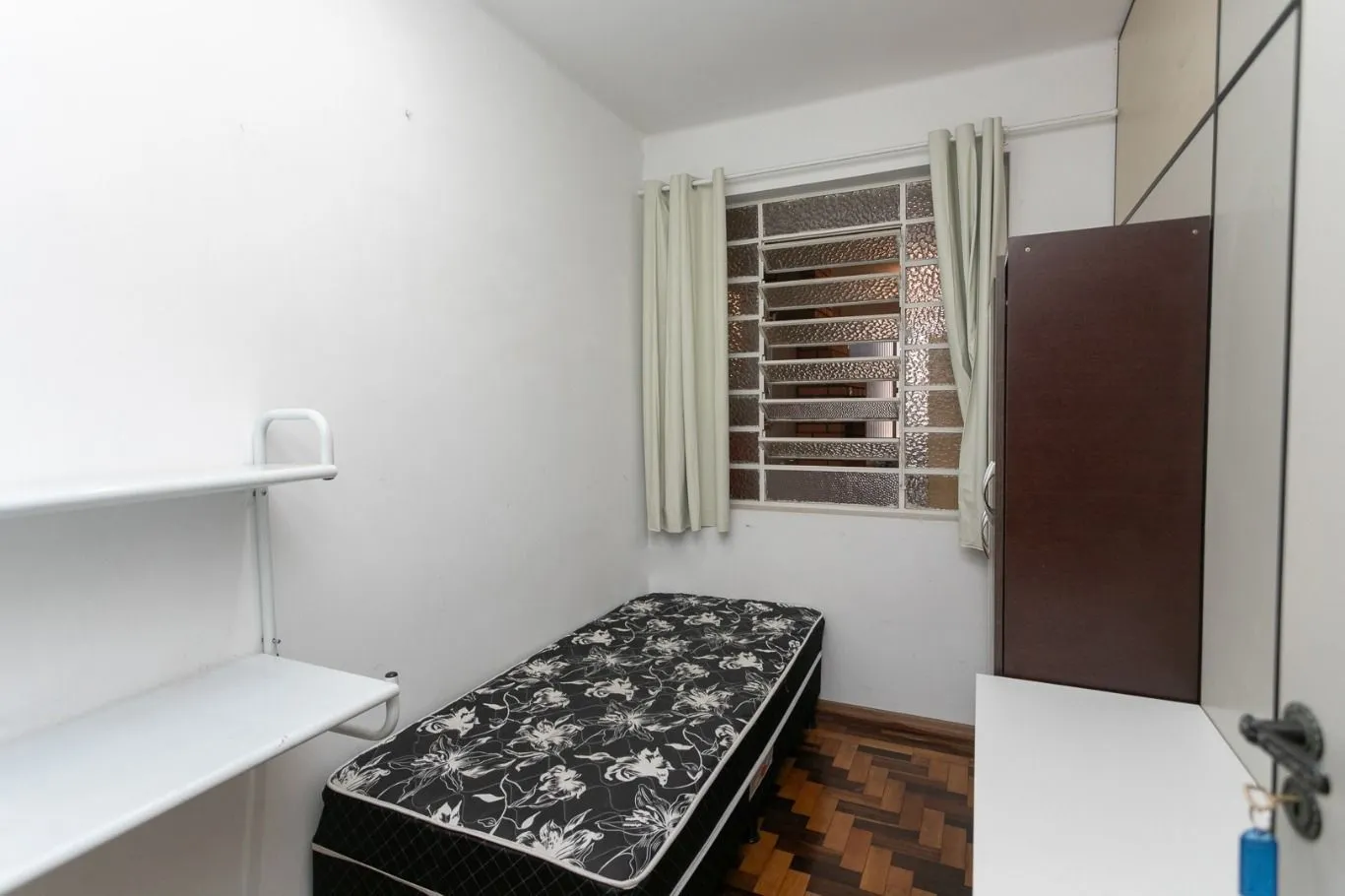 Imagem Vende-se apartamento com 3 quartos(1 suíte), 95m², sacada e 1 vaga - Bela Vista