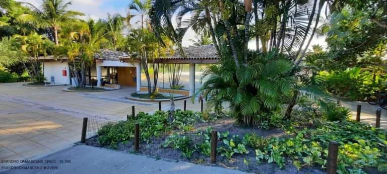 Imagem Casa de luxo em condomínio à venda em Busca Vida, Camaçari-BA: 4 quartos, 4 suítes, 2 salas, 2 banheiros, 4 vagas, 400m².