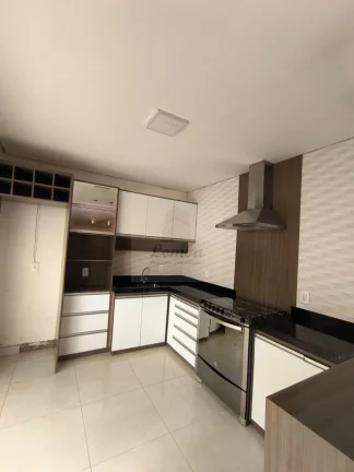 Casa em Condomínio à Venda em Petrópolis, Várzea Grande-MT: 3 Quartos, 1 Sala, 1 Banheiro, 2 Vagas - 96m²