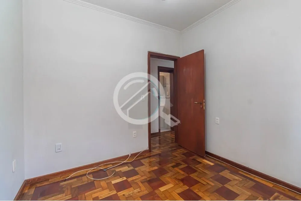 Imagem Amplo apartamento à venda em localização privilegiada, no bairro Rio Branco, - em Porto Alegre. D...