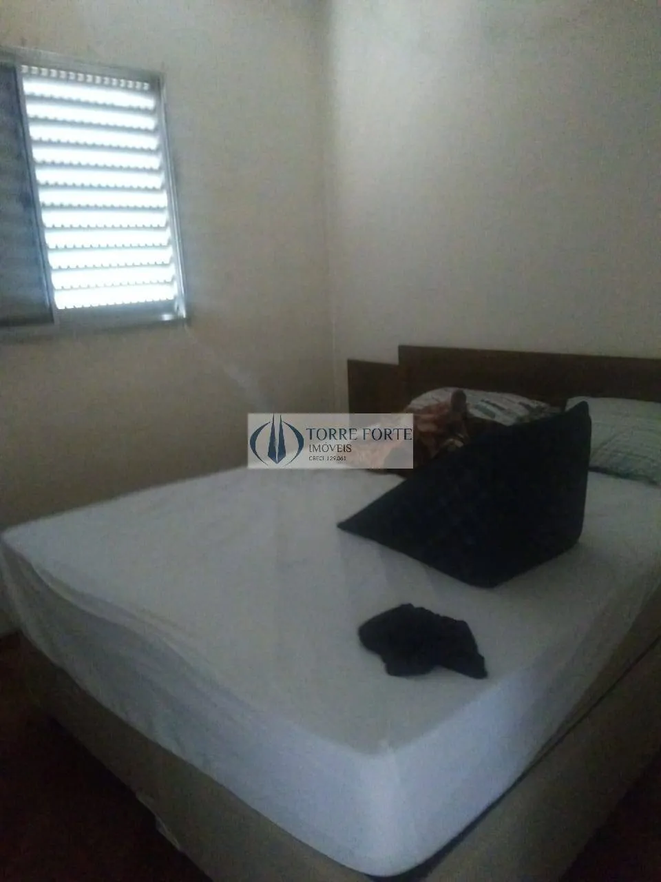 Imagem Casa com 3 dormitorios 2 vagas de garagem na Vila Antonieta .
