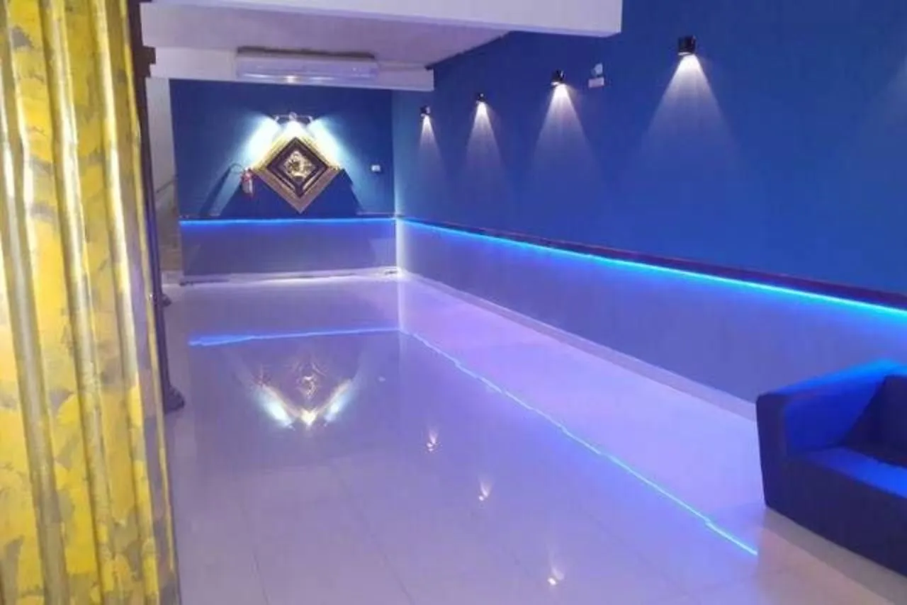 Imagem Salão Comercial à Venda em Sorocaba-SP no Bairro Parque Santa Isabel: 2 Salas, 2 Banheiros, 811m² de Área