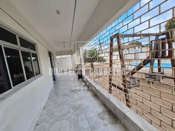 Imagem Casa em Janga Paulista, 3 min. do mar. 5qtos 3sts.3vgs de esquina em oferta