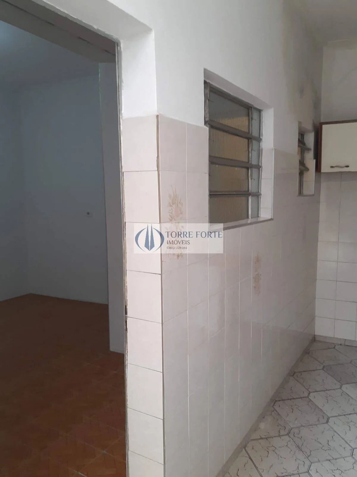 Imagem Casa Térrea, 180 m², 3 dormitórios sendo 2 suítes, Próximo AV ITINGUÇU