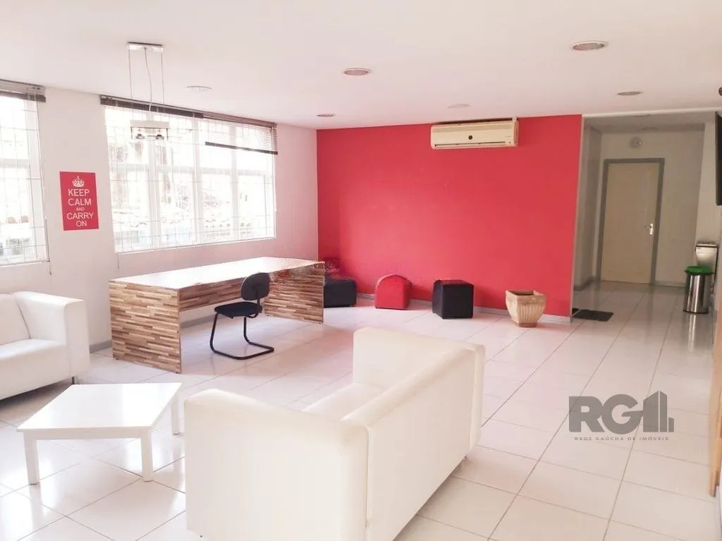 Imagem Casa comercial com 12 dormitórios no bairro Teresópolis