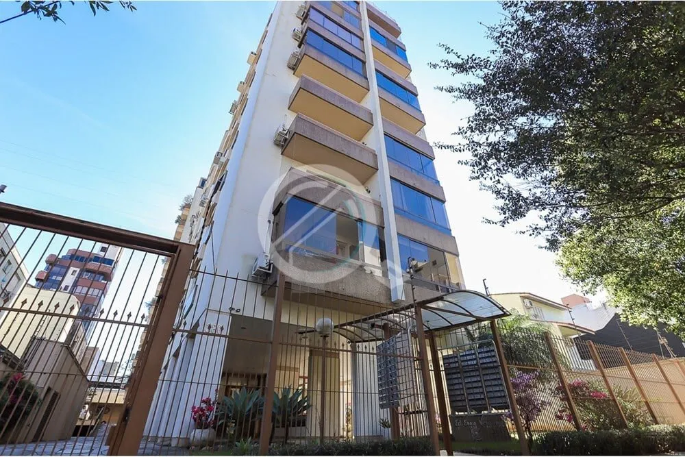 Bem vindos ao seu futuro lar, este apartamento de 2 dormitórios, foi cuidadosamente reformado para ...
