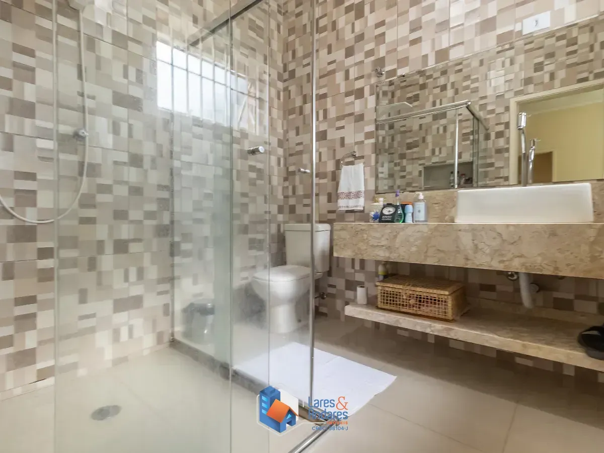 Imagem Casa para venda em Vila Pirituba com 5 quartos, sendo 3 suítes, 297m²