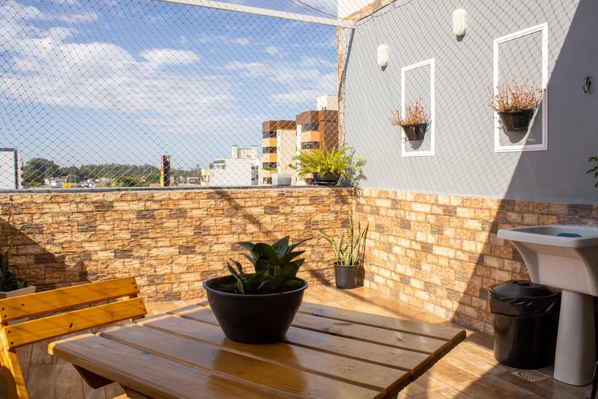 Imagem COBERTURA A VENDA - 2 DORMITORIOS - R$480.000,00 - CENTRO - CANOAS / RS