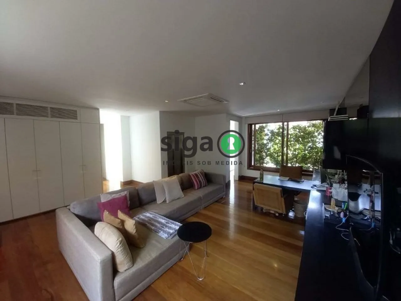 Imagem Casa em Condomínio a venda na Cidade Jardim com 4 quartos