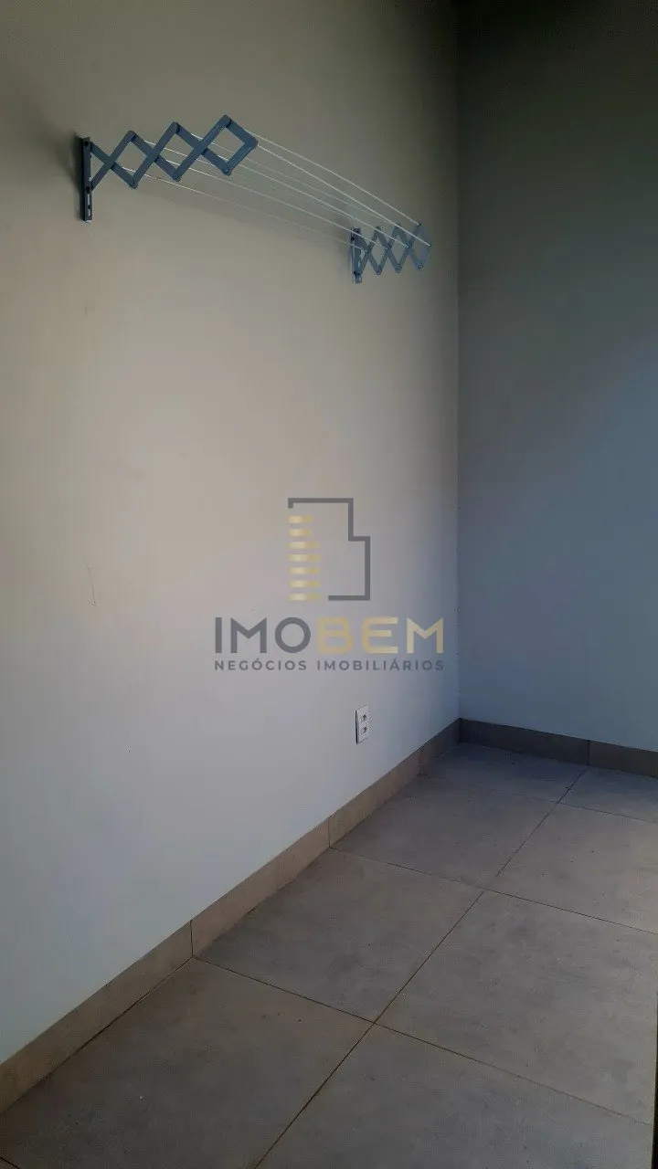Imagem Descubra o encanto desta magnífica residência, situada no prestigiado bairro Jardim Itália III, e...