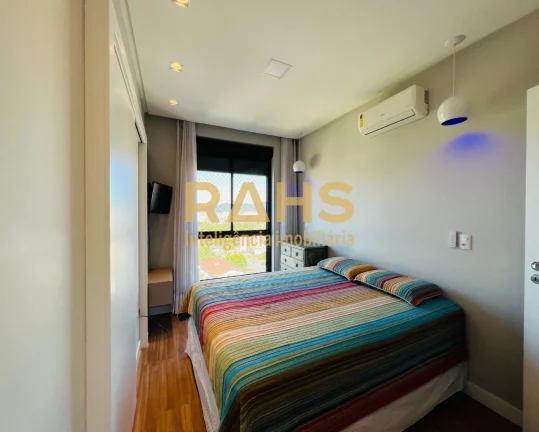 Imagem Excelente cobertura plana com terraço com hidro e linda vista livre, localizada no bairro Santo Ant...