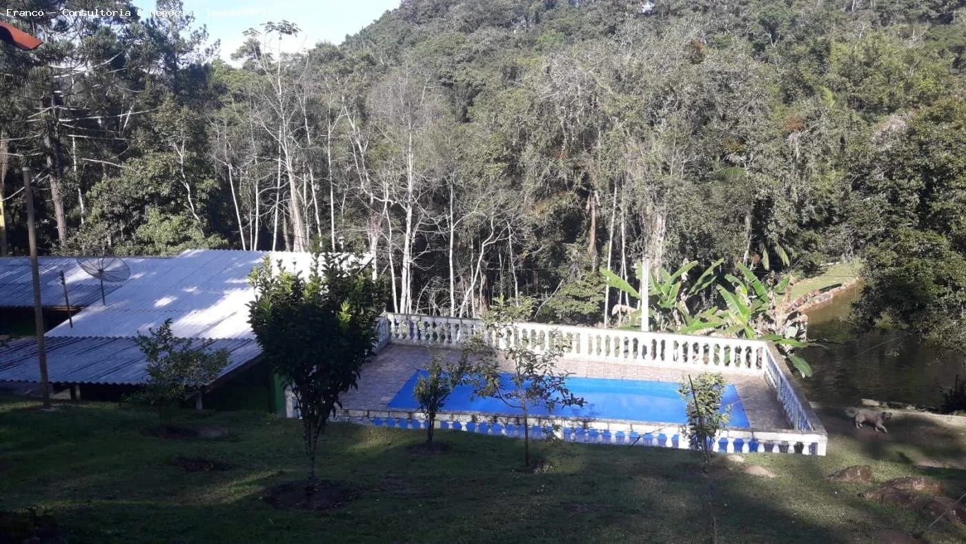 Imagem Sítio para Venda em Juquitiba, Juquitiba, 4 dormitórios, 1 suíte, 2 banheiros, 4 vagas