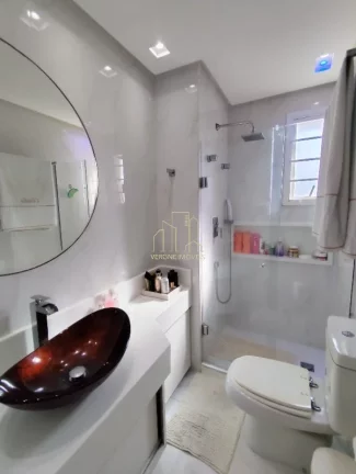 Imagem Apartamento de 110m² no Greenville, Salvador-BA: 2 quartos, 1 suíte, varanda gourmet com vista bosque. Reformado e finamente decorado.