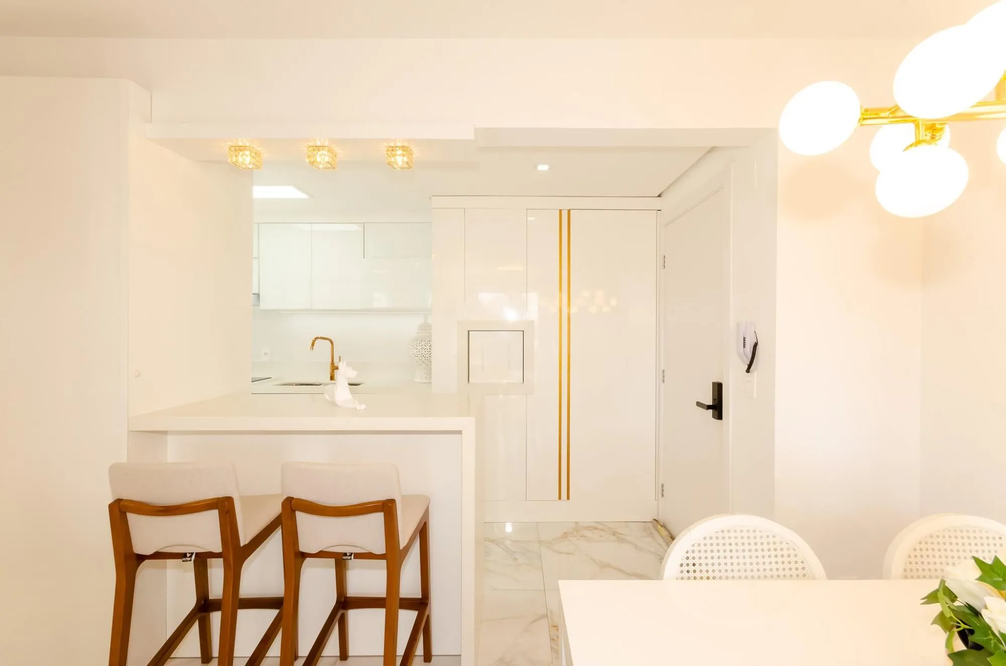 Imagem Emílio 111 Boutique Residences Apartamento de 1 Dormitório no Bairro Três Figueiras