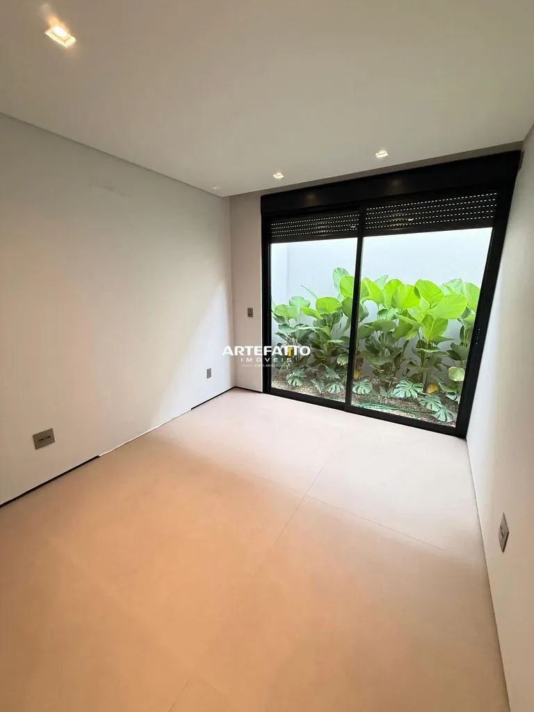 Imagem Casa com 4 Suítes no bairro Parque dos Lima