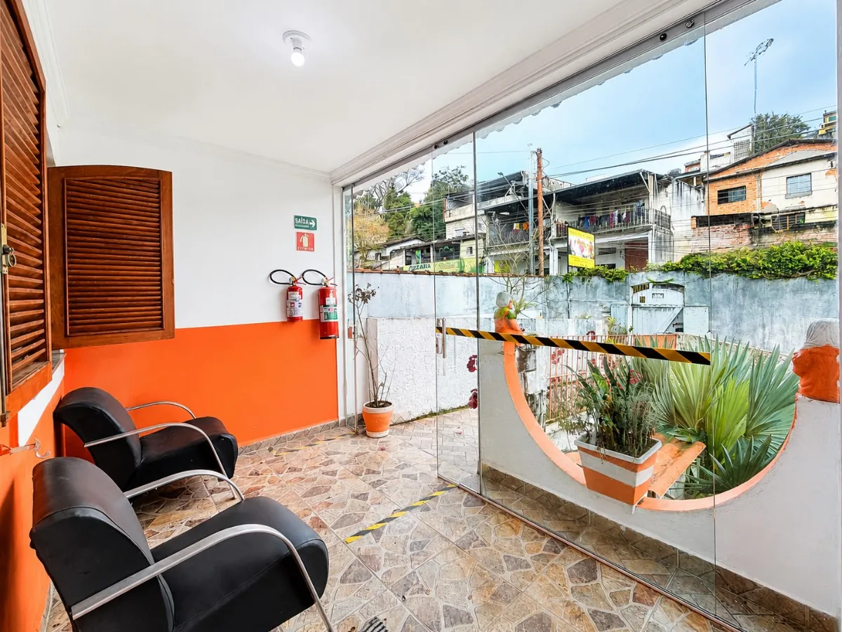 Imagem Casa comercial para venda em Suíssa, 470m2
