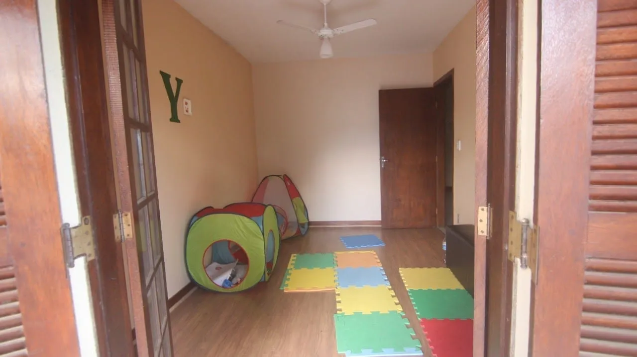 Imagem Casa à venda 3 Quartos, 1 Suite, 4 Vagas, 300M², Residencial Comercial Vila Verde, Pindamonhangaba - SP