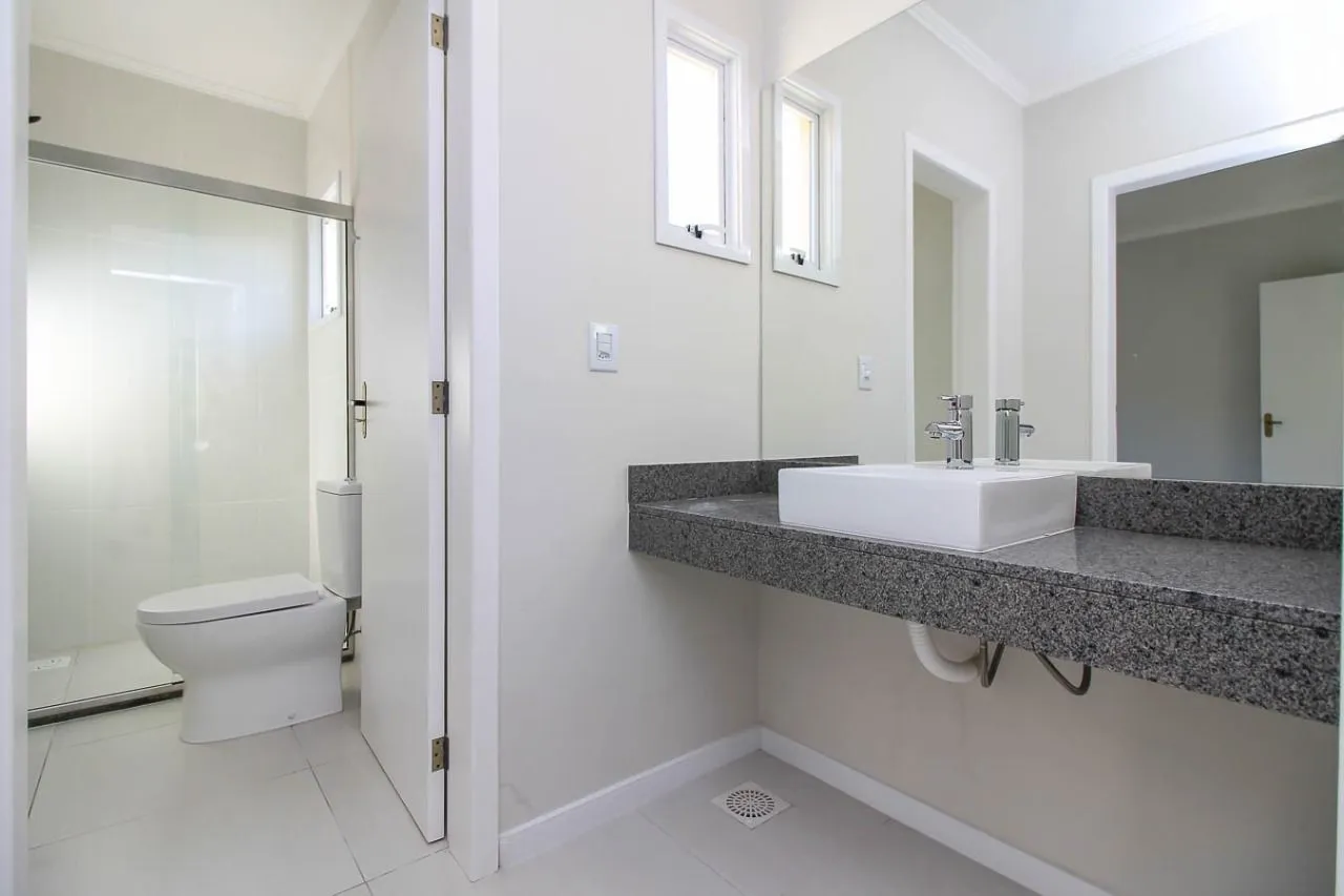 Imagem Casa para Venda - 123.49m², 3 dormitórios, sendo 1 suites, 1 vaga - Lagos De Nova Ipanema