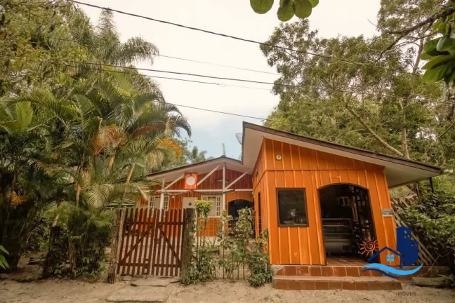 Imagem POUSADA A VENDA NA ILHA DO MEL COM 430M³ COM DUAS CASAS