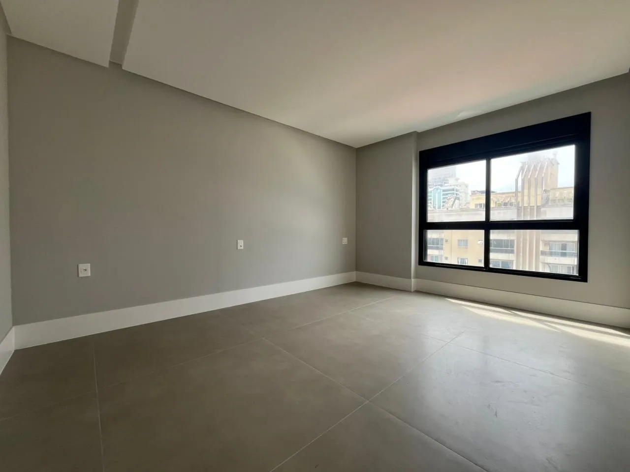 Imagem Apartamento com vista para o mar à venda com 200m2 por R$ 4.700.000,00