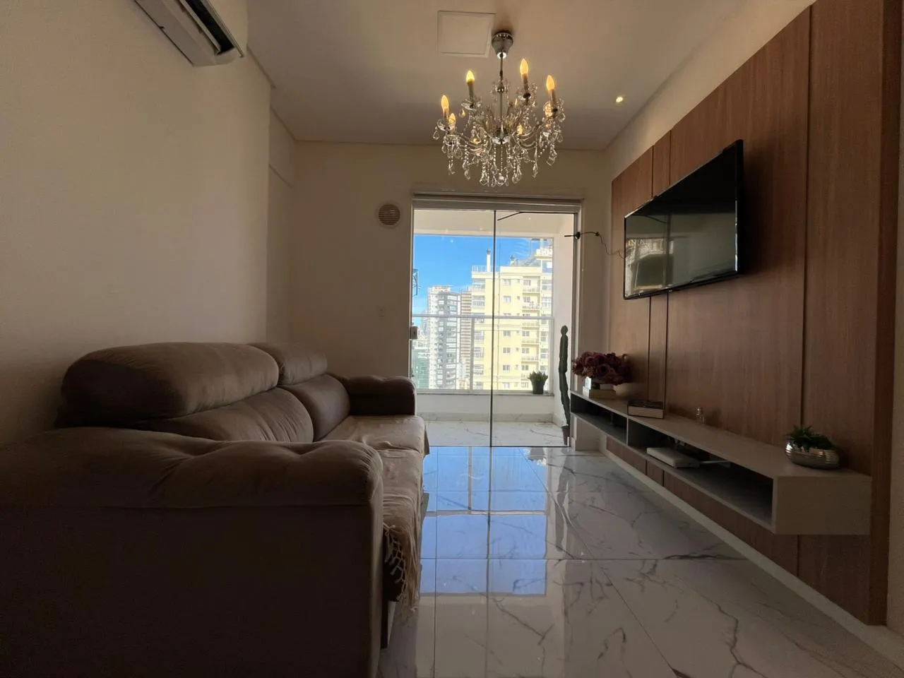 Imagem Apartamento com vista para o mar à venda com 68m2 por R$ 996.600,00