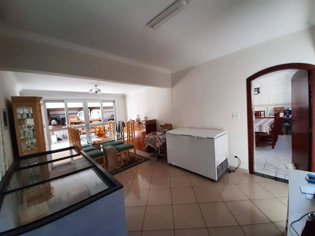 Imagem Sobrado de 387m² Localizado no Alphaville Residencial 3 - Santana de Parnaíba/SP!
