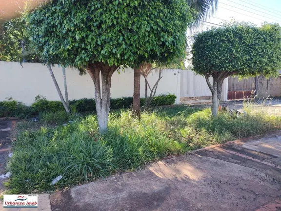 Imagem Casa à Venda em Campo Grande, Vila Bandeirante, com 4 quartos, 218,85m2 de área útil e 900m2 de terreno