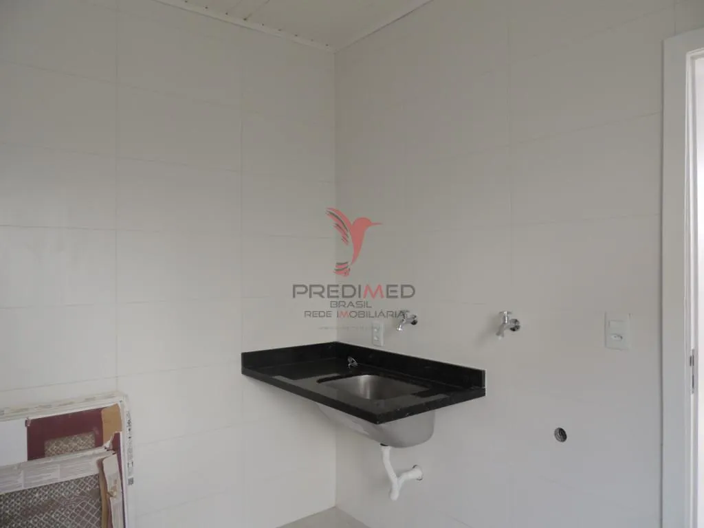 Imagem Vendo, excelente Casa Térrea com 3 Quartos, sendo 2 Suites, 3 Vagas Garagem, no Beira Rio