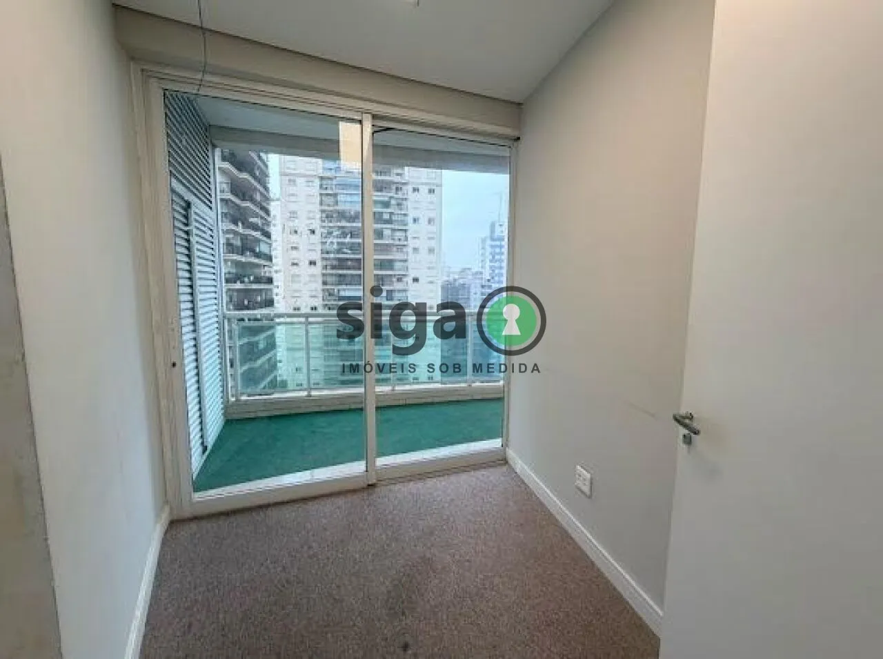Imagem Conjunto Comercial a Venda e Locação em Cerqueira César com 153m², Sem mobília.