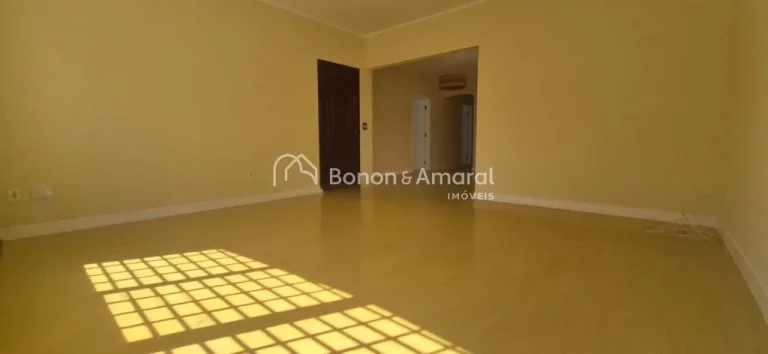 Imagem Excelente oportunidade para quem busca conforto, espaço e praticidade! Esta casa conta com 3 quarto...