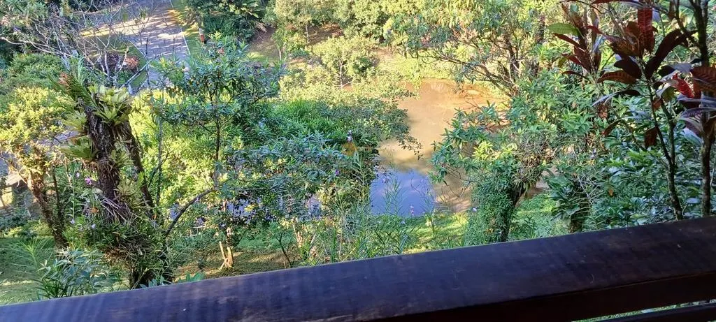 Imagem Casa em Condomínio para Venda em Guapimirim / RJ no bairro Limoeiro