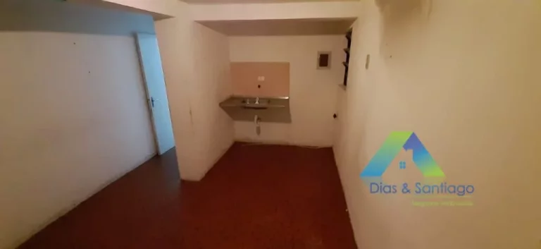 Imagem PLANALTO PAULISTA A POUCOS MINUTOS DA ESTAÇÃO DO METRO SÃO JUDAS, Casa comercial 300 metros, 2 vagas ótima localização e valor !!!!