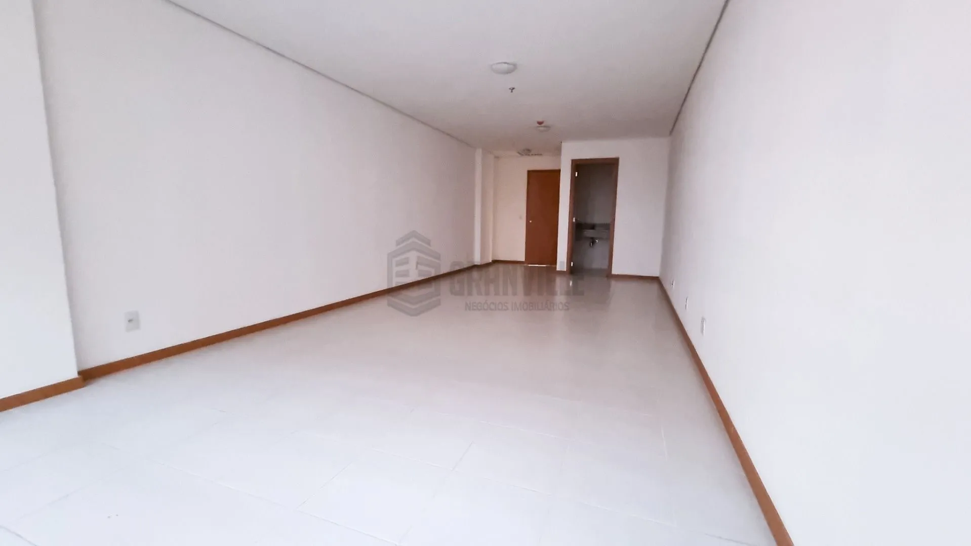 Imagem SALA COMERCIAL em BRASÍLIA - DF, ZONA INDUSTRIAL