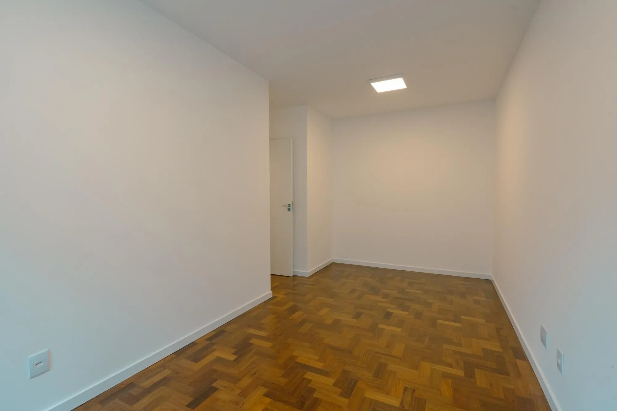Imagem Apartamento de 2 dormitorios à venda em Higienópolis, Porto Alegre.