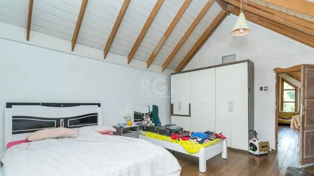 Imagem Casa Para Comprar com 3 quartos e 3 vagas no Rio Branco