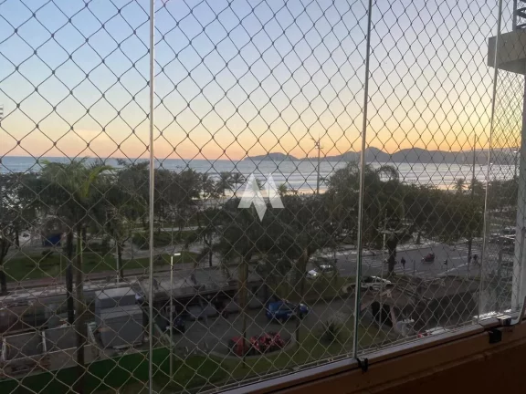 Imagem Apartamento à venda com 3 dormitórios - Boqueirão/Santos