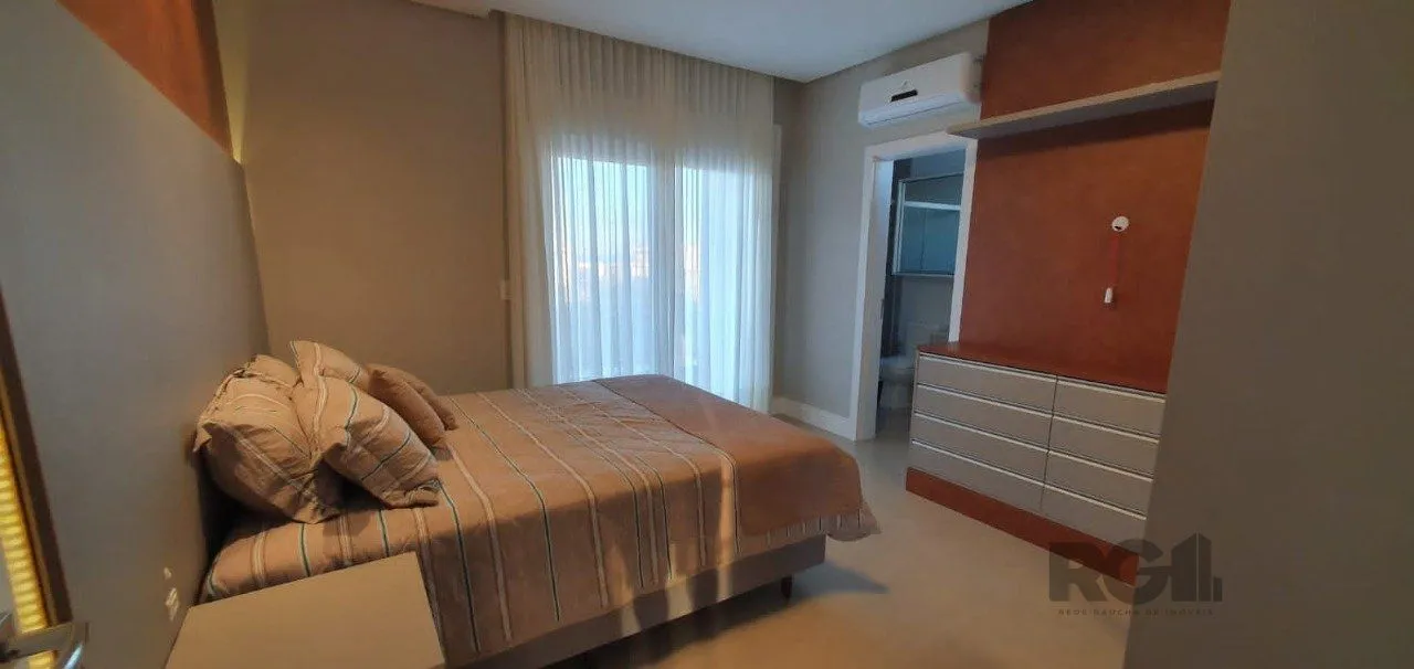 Imagem Casa em condomínio fechado de luxo a beira-mar, no centro de Capão da Canoa/RS.
