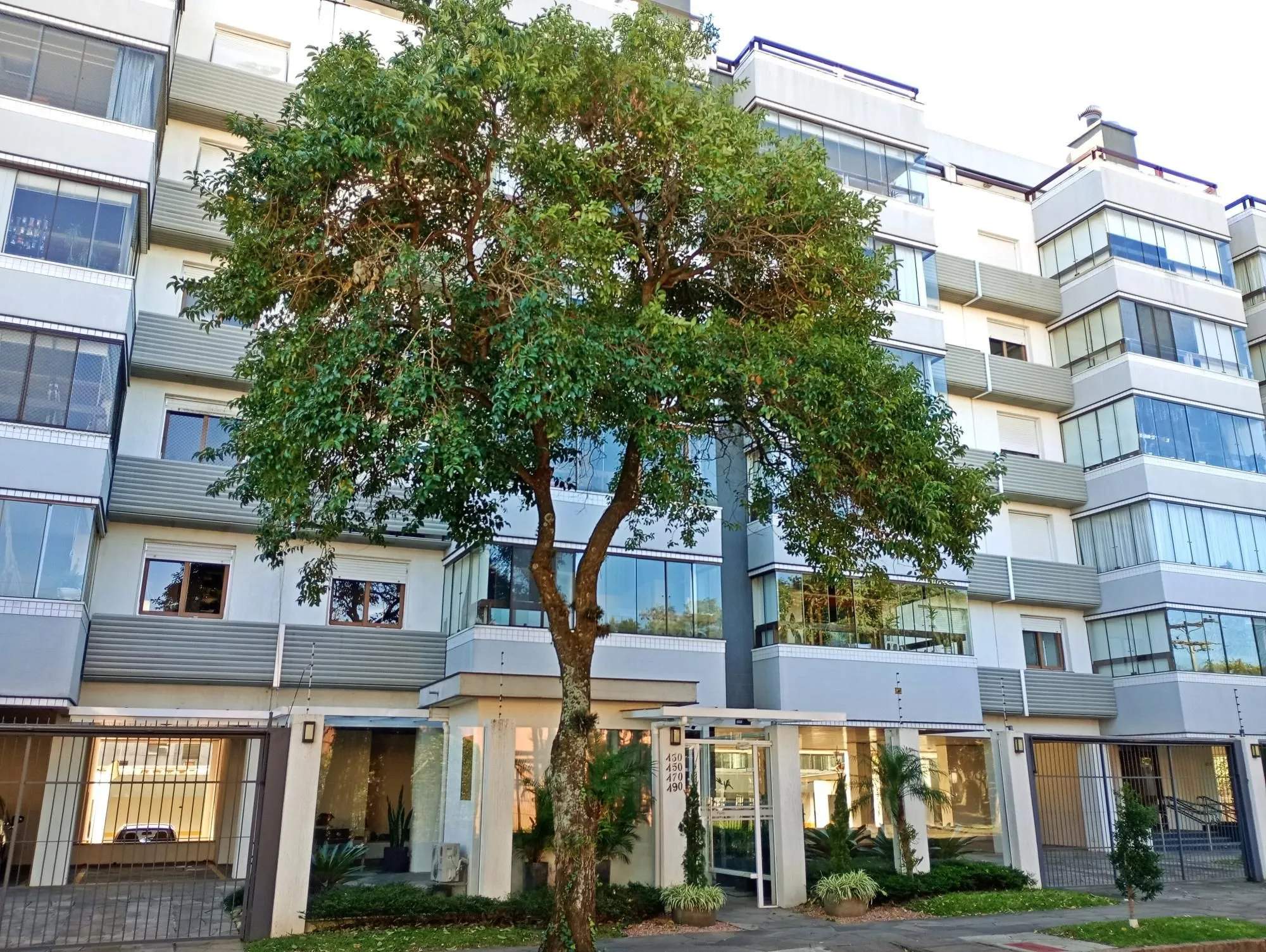 Imagem Cobertura com 2 terraços (norte/sul) no Jardim Lindóia