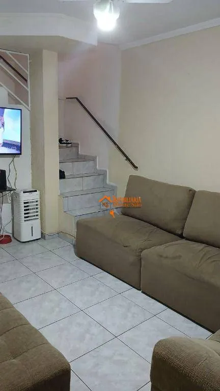 Imagem Sobrado com 2 dormitórios à venda, 70 m² por R$ 371.000,00 - Jardim Adriana - Guarulhos/SP