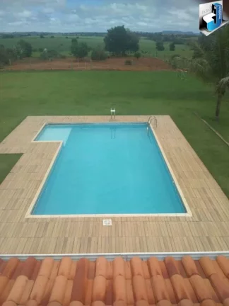 Imagem Vendo Chácara - O Refúgio dos Seus Sonhos em Quadra/SP!