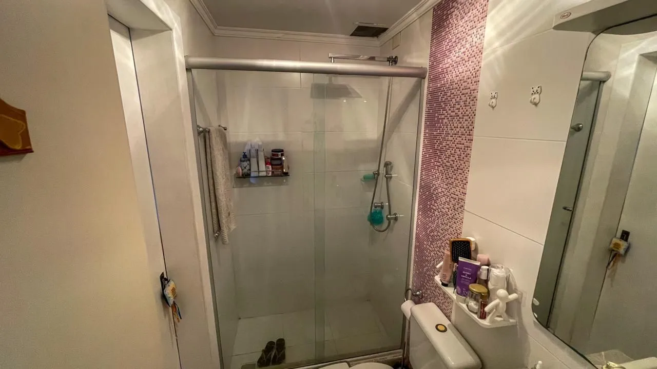 Imagem Casa em Condomínio 4 Dormitórios com Suíte no Lindoia - Porto Alegre