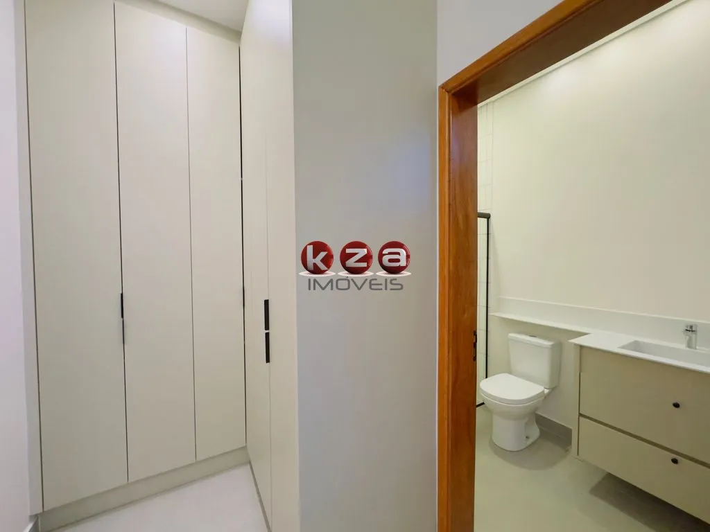 Imagem Venda de Casa em Condomínio de Luxo em Valinhos-SP, 3 Suítes, 2 Salas, 5 Banheiros, 2 Vagas, 180m²!