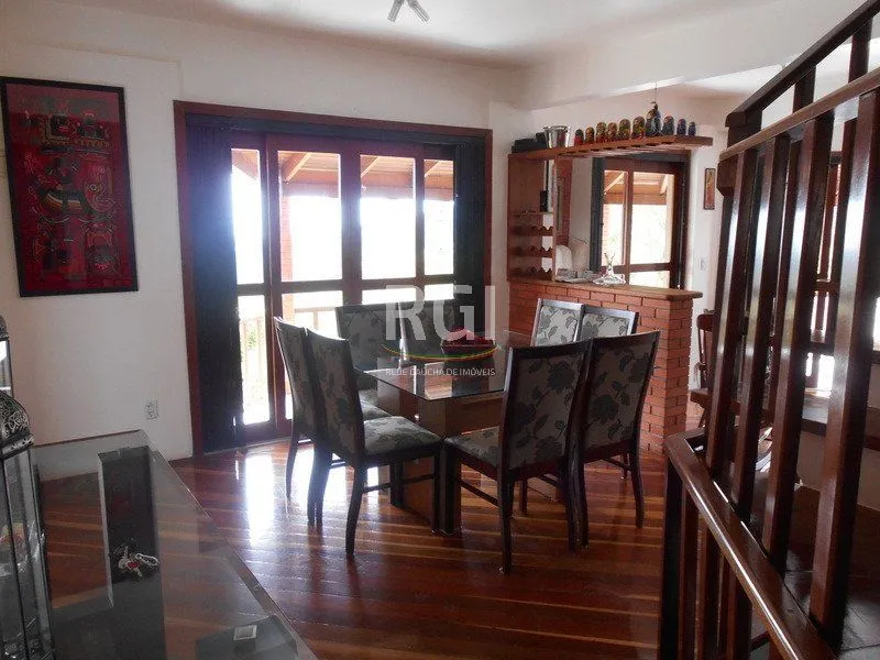 Imagem Casa para Venda - 430m², 3 dormitórios, sendo 1 suites, 2 vagas - Vila Nova