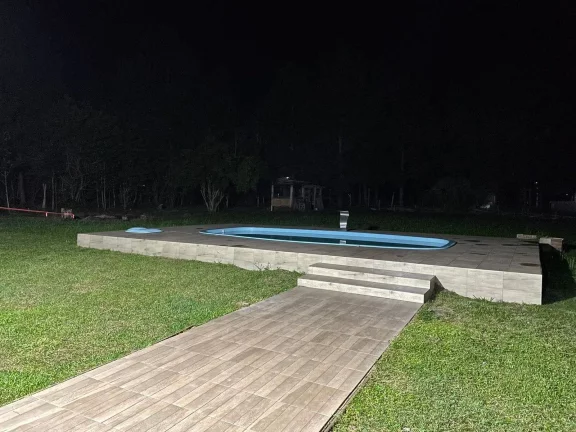 Imagem OPORTUNIDADE!!! Sítio com Duas Casas, uma inacabada, Piscina, Águas Claras