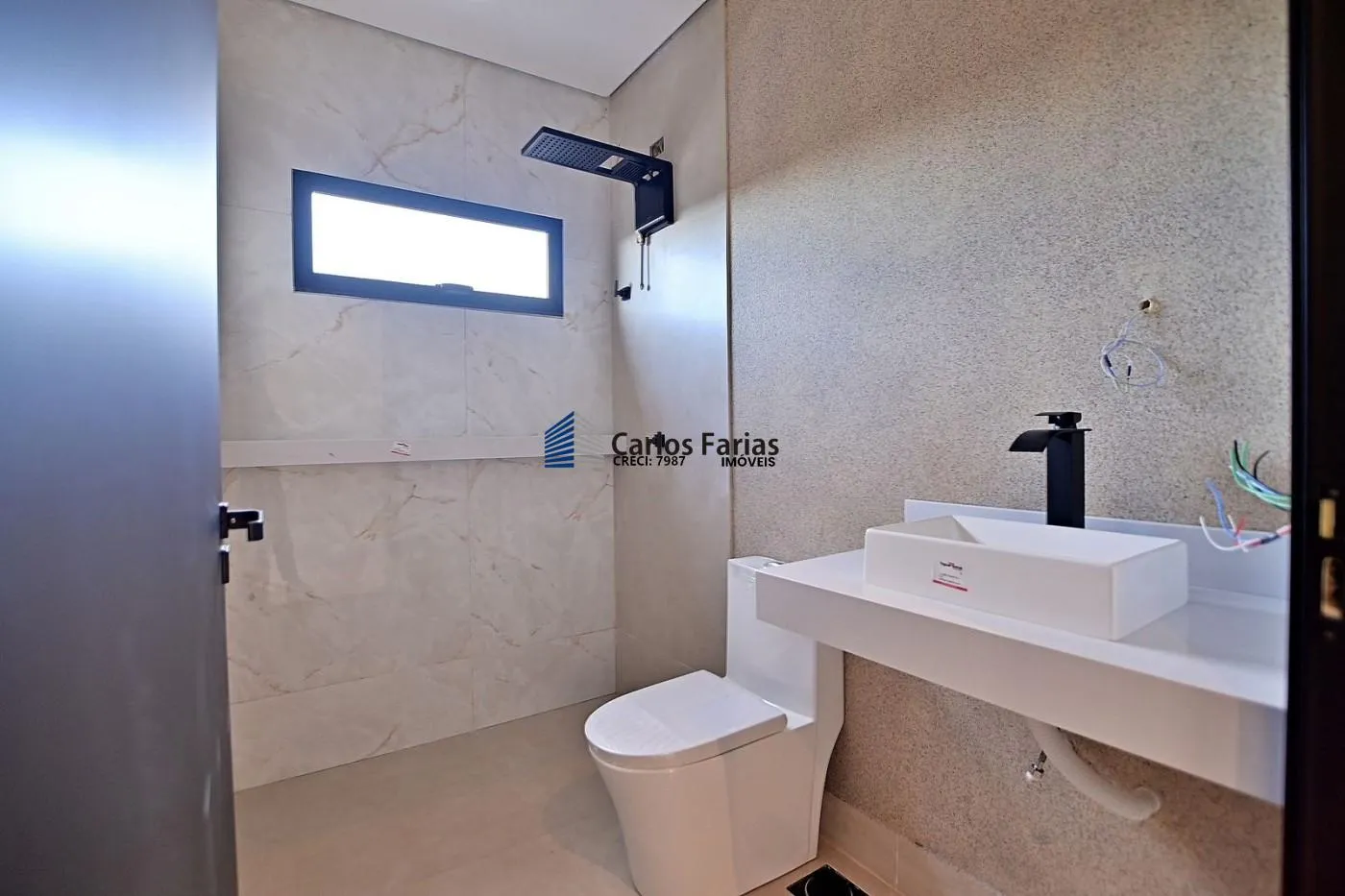Imagem Casa em Condomínio para Venda em Brasília, Setor Habitacional Tororó (Jardim Botânico), 3 dormitórios, 3 suítes, 5 banheiros, 2 vagas