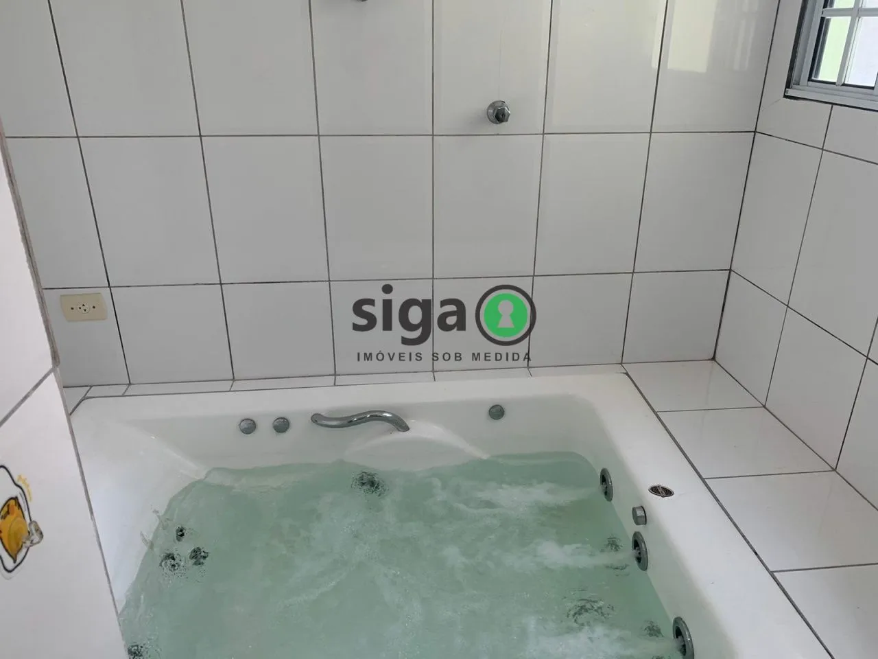 Imagem Sobrado á Venda e para Alugar- 250m², 3 quartos