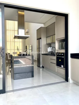 Imagem **Casa à Venda no Residencial Mont Alcino, Estrada da Roncaglia, Valinhos/SP**

Casa Mobiliada e de...