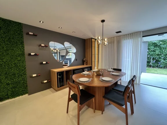 Imagem Casa Alto Padrão para Venda em Florianópolis / SC no bairro Cachoeira do Bom Jesus