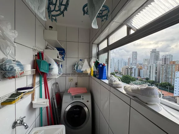 Imagem Apartamento á venda com 2 Quartos e 2 banheiros - Boqueirão em Santos