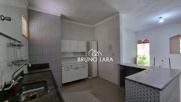 Imagem Casa disponível para locação no Condomínio Fazenda Solar - Igarapé/MG.